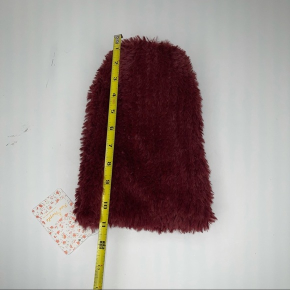 NWT Free People Head in the Clouds Fuzzy Beanie - Picture 8 of 10